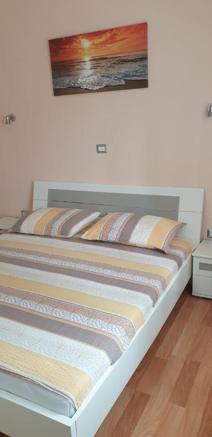 Lili Apartamento Novigrad Istria Exterior foto